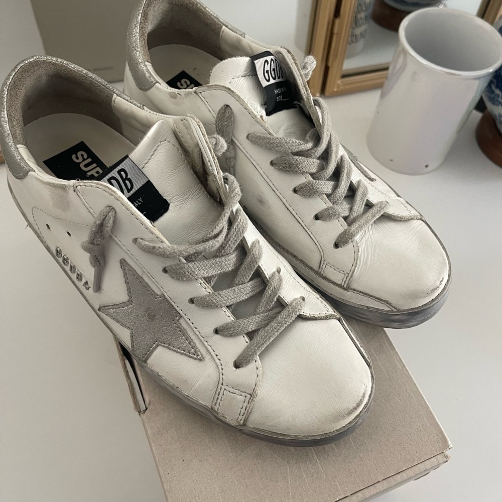 Golden Goose Superstar Womens size 7
